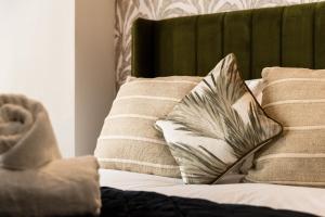 Apartment Three Pelican House