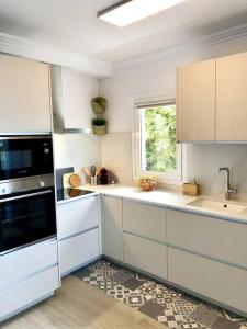 Apartamento de lujo con piscina y vistas panorámic