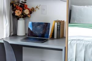 Av.Paulista | Calçada Metrô | Academia + Piscina