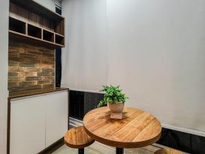 1011B - Brás - Próximo a estação.