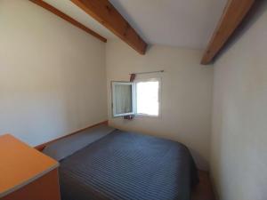 Pavillon T3 climatisé, piscine et parking