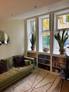 Refurbished flat in stunning coach house