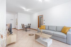 Parking & Free WiFi - Functional apartment