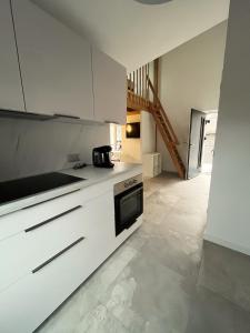 Le Vieux Bourg Apartment 3, Modern 2 bedroom Apartment