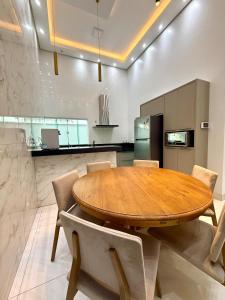 Casa Luxo, 3 Qt, Piscina, 2 Vaga, e Área Gourmet