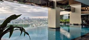 New! Cozy 1 Bedroom with Balcony - Couples Staycation in Makati PH