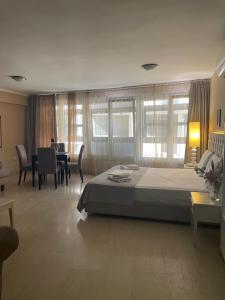 GreeceRent - LUX LADADIKA