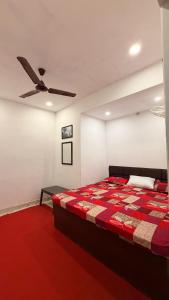 Amrit Ganga Homestay 1,5 km from kashi vishwanath Near Rathyatra ropeway