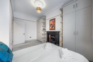 Zone 2 Luxury 3Bed 2Bath Apt - Kilburn
