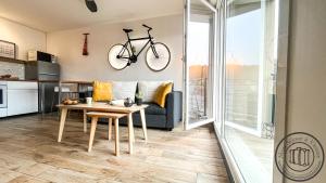 Au Petit Vélo - Parking & Balcon Vienne