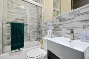 Spacious Central Park Apartments