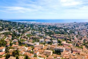 Large villa, 6 ensuite bedrooms, infinite pool and panoramic view