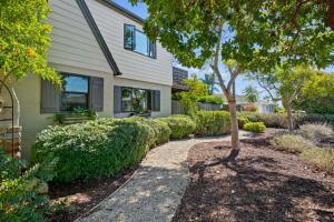 Las Brisas - Ocean Breezes on the Mesa!