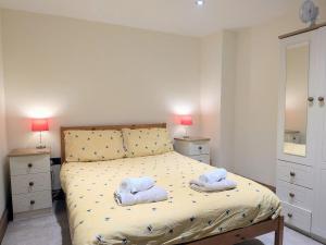 The Cloisters, Muston