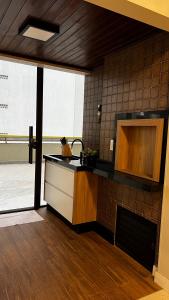 Conforto moderno na praia