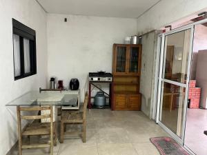 Casa de Paula , pé na areia Bertioga 777