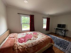 Hawks Nest Secluded 2BR Nature Stay