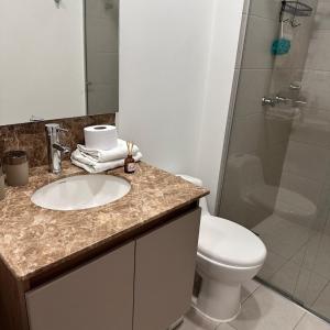 Hermoso apartamento loft cerca al segundo parque de laureles