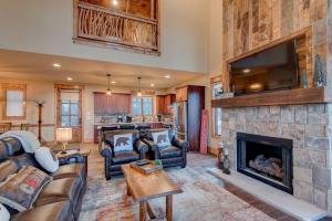 Happy Trails at Eagles Nest