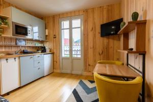 Le Chalet du sanctuaire vue sur le Gave de Pau