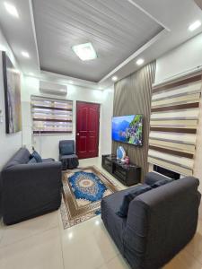 Cozy4BR Davao HomeStaycation near Mall for12