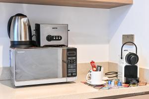 LUX 2 BR Panoramic Marina View Near JBR Beach