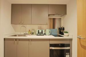 Studio Flat Close to Queen Square - Flat 4A