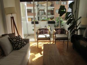 Av Santa Fe 3818 by deppto