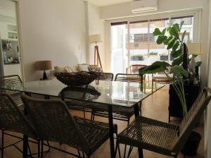 Av Santa Fe 3818 by deppto