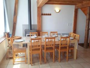 Maison accueillante à Le Soulié avec jardin