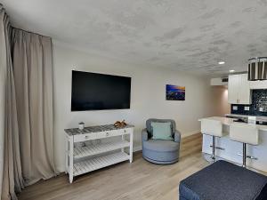 Edgewater Villa #105