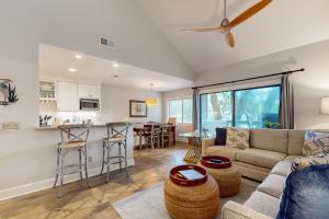 Racquet Club Villas 2346