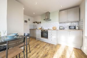 California Cottage 2