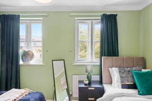 Cozy 2 Bedroom House in Central London - Parking