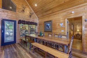 Bears Haven Lodge cabin