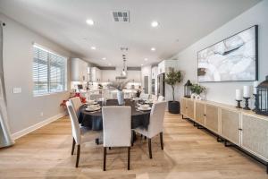 Brand New 5 Star Villa & Pool-Spa-Firepit-Bbq more