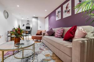 Spacious City Stay 2BR 2BA Parking Included