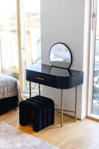 4BR House with Garden at Cardiff bay