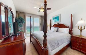 Majestic Sun 713A- Gulf Front-Seascape Resort