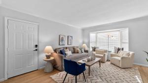 Central San Diego Apartment Walkable & Private