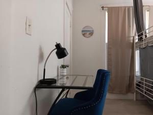 Hostel Tampa, near downtown, Ybor City, 15 minutes drive to airport