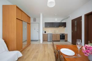 Obywatelska Comfort Apartment by Solarento