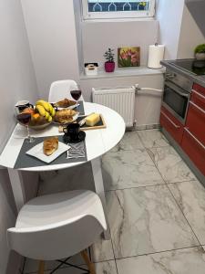 Cozy cave in the middle of Riga center