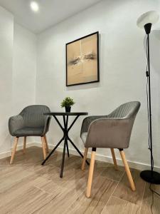 Modern Centric Apartment