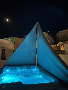 Argys Luxury Caves