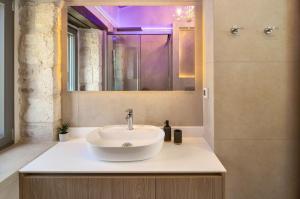 Villa Voritsi with Jacuzzi & Sauna