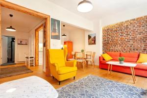 Comfortable Apt In The Center