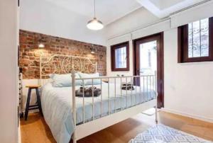 Comfortable Apt In The Center