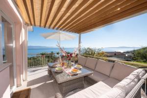 NINA ROSE boutique villa