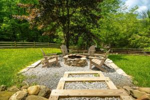 Sugar Mountain Cabin | Hot Tub!